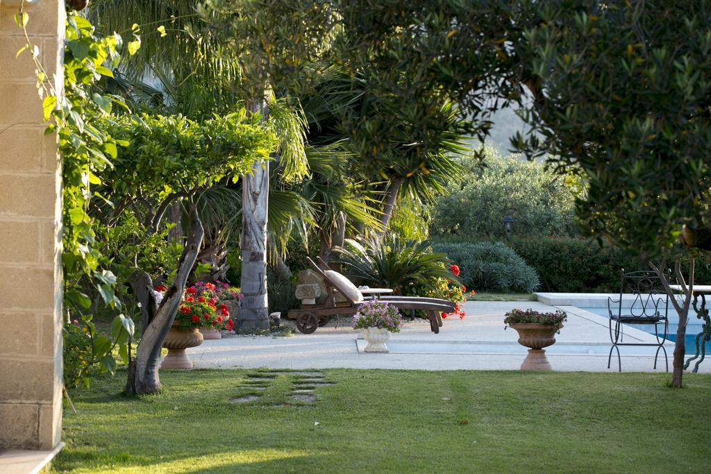 Baglio Sant'Andrea Bed & Breakfast Valderice Exterior foto